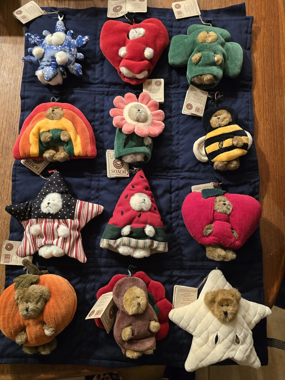 Boyd's Bears hanging CALENDAR Vintage mini plush w/ tags 12 month